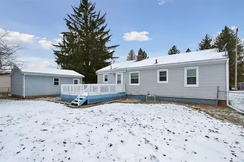 Exterior - 5401 Kay, Jackson, MI 49203 photo 6 of 11