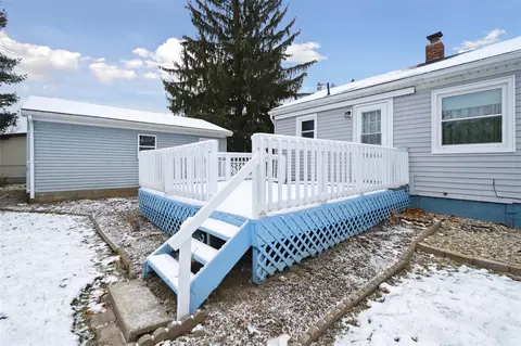 Exterior - 5401 Kay, Jackson, MI 49203 photo 10 of 11