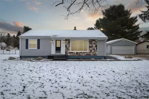 5401 Kay, Jackson, MI 49203