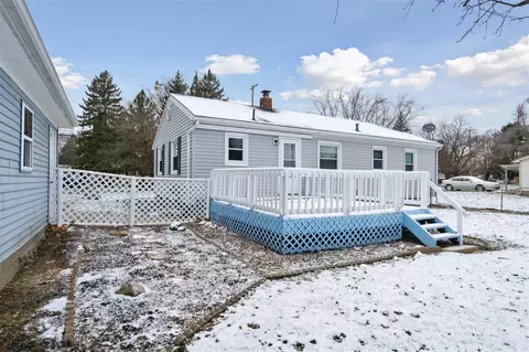 Exterior - 5401 Kay, Jackson, MI 49203 photo 8 of 11