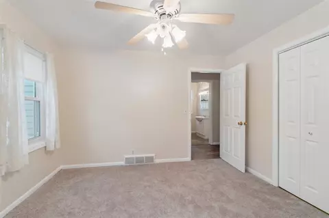 Bedroom - 5401 Kay, Jackson, MI 49203 photo 3 of 7