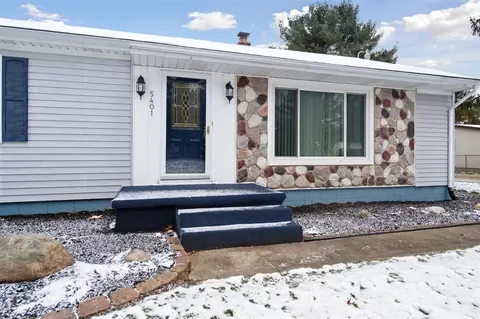 Exterior - 5401 Kay, Jackson, MI 49203 photo 4 of 11