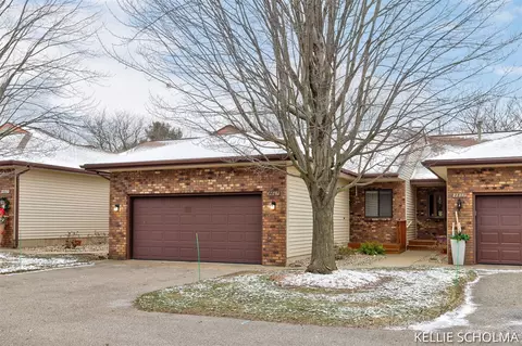 4867 Greenridge, Hudsonville, MI 49426