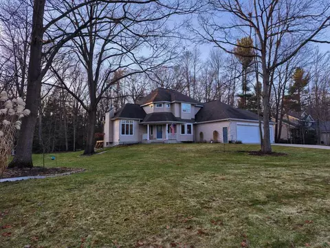 1073 Glen Vw, Muskegon, MI 49445