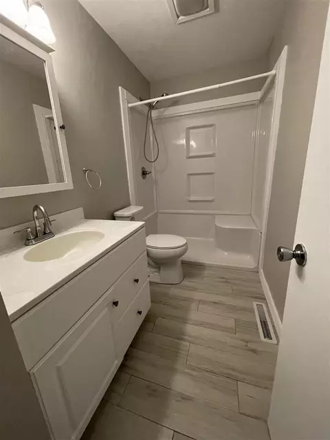 217 Roberta Jayne, Lowell, MI 49331 photo 5