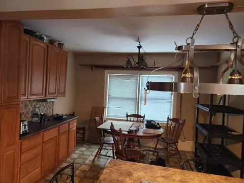 Kitchen - 9720 King, Spring Arbor, MI 49283 photo 3 of 5