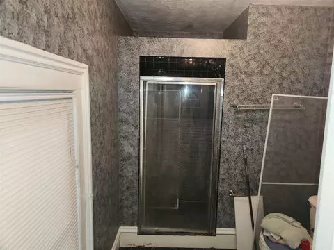 Bath - 9720 King, Spring Arbor, MI 49283 photo 1 of 2