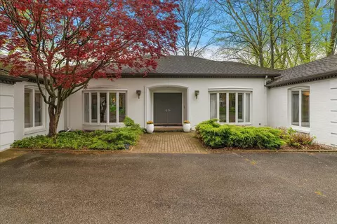 3102 Manhattan, Grand Rapids, MI 49506