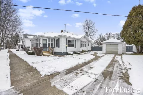 210 W Division, Belding, MI 48809 photo 3