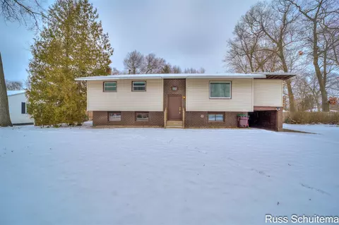 2270 Vine, Muskegon, MI 49442