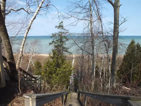 11 12 Tolliver, Mears, MI 49436