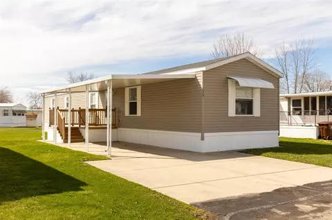238 Cambridge, Dimondale, MI 48821