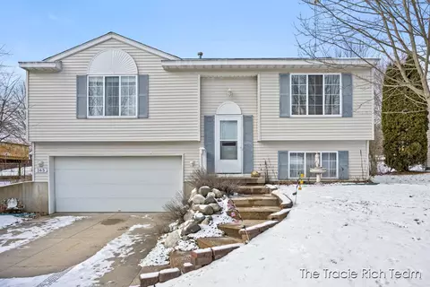 165 Oak, Rockford, MI 49341