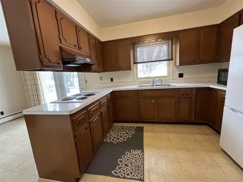 Kitchen - 320 Sprague, Coldwater, MI 49036 photo 3 of 4