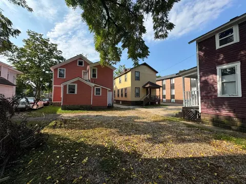 810-812 W Walnut, Kalamazoo, MI 49007