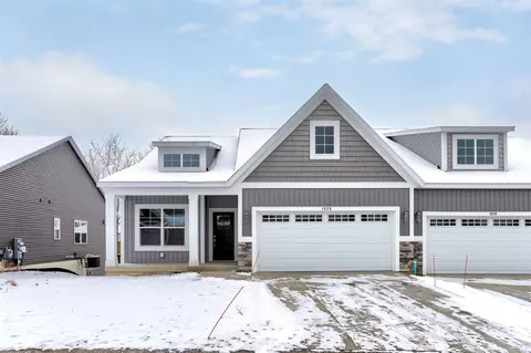 1525 Eagle Shr, Hudsonville, MI 49426