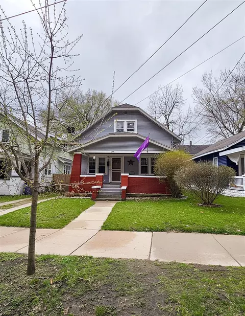 1344 Walker, Grand Rapids, MI 49504