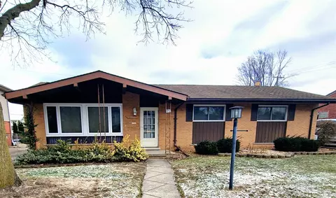 19188 Auburndale, Livonia, MI 48152