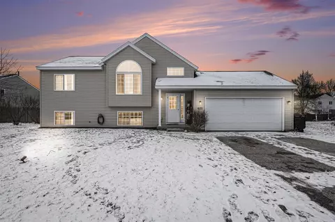 622 Birch Run, Howard City, MI 49329