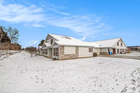 1461 Bowes, Lowell, MI 49331