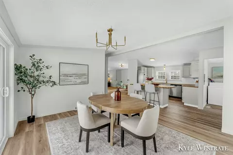 Dining - 6143 E 88th, Newaygo, MI 49337 photo 3 of 3