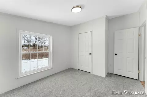 Bedroom - 6143 E 88th, Newaygo, MI 49337 photo 4 of 7