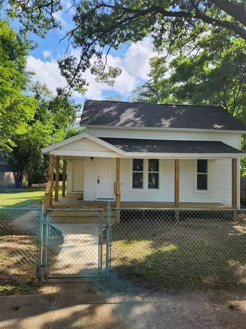 557 E Isabella, Muskegon, MI 49442