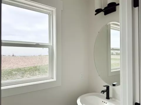 Bath - 8273 Eagle Peak, Jenison, MI 49428 photo 1 of 4