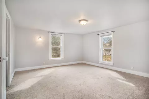 Bedroom - 347 N Linden, Marshall, MI 49068 photo 4 of 5