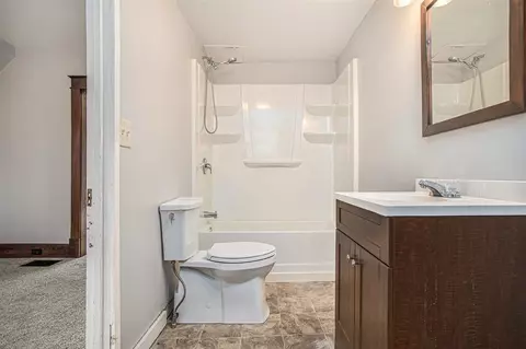 Bath - 347 N Linden, Marshall, MI 49068 photo 1 of 2