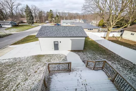 Exterior - 219 Chippewa, Tecumseh, MI 49286 photo 6 of 9