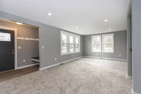 Living - 219 Chippewa, Tecumseh, MI 49286 photo 3 of 5