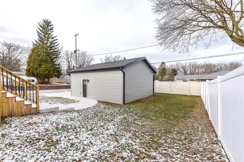 Exterior - 219 Chippewa, Tecumseh, MI 49286 photo 5 of 9