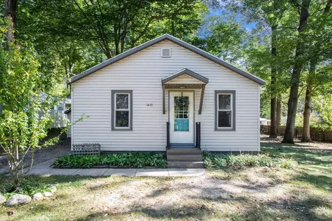 5431 Marquette, Coloma, MI 49038