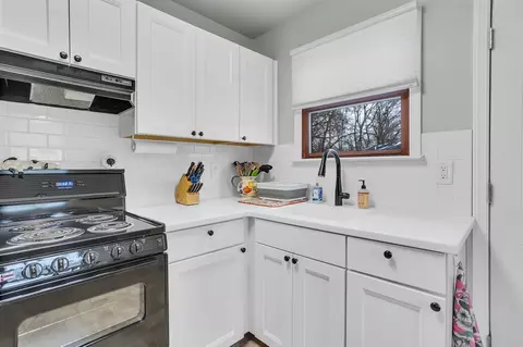 Kitchen - 136 Irwin, Brooklyn, MI 49230 photo 3 of 3