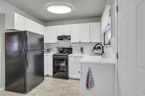 Kitchen - 136 Irwin, Brooklyn, MI 49230 photo 1 of 3
