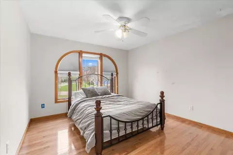 Bedroom - 6510 E Rdg, Brighton, MI 48116 photo 1 of 3