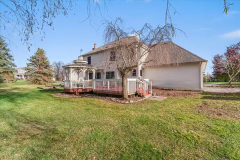 Exterior - 6510 E Rdg, Brighton, MI 48116 photo 8 of 12
