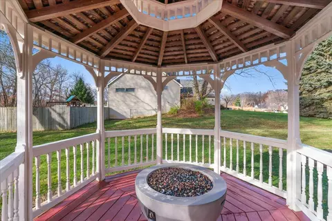 Exterior - 6510 E Rdg, Brighton, MI 48116 photo 5 of 12