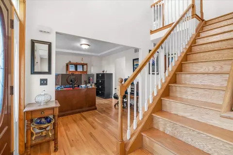 Entry Way - 6510 E Rdg, Brighton, MI 48116 photo 1 of 2