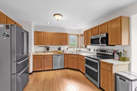 Kitchen - 6510 E Rdg, Brighton, MI 48116 photo 1 of 2