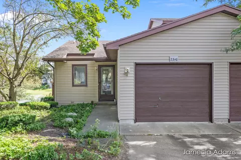 2340 Bridle Crk, Kentwood, MI 49508