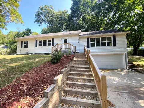 900 N 26th, Kalamazoo, MI 49048