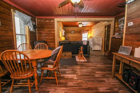 Dining - 64597 Youngs Pr, Constantine, MI 49042 photo 2 of 3