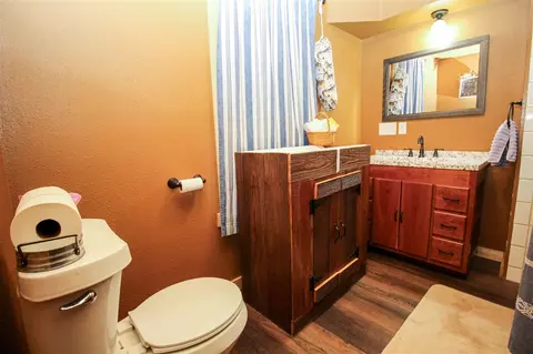 Bath - 64597 Youngs Pr, Constantine, MI 49042 photo 3 of 3