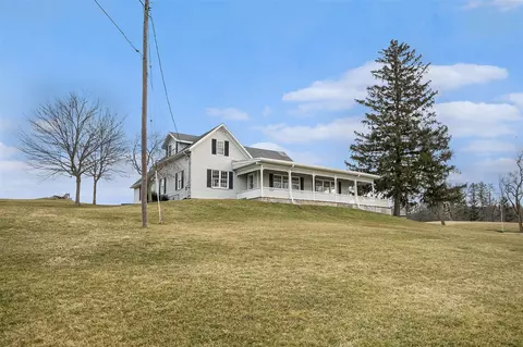 7443 Leonard, Coopersville, MI 49404