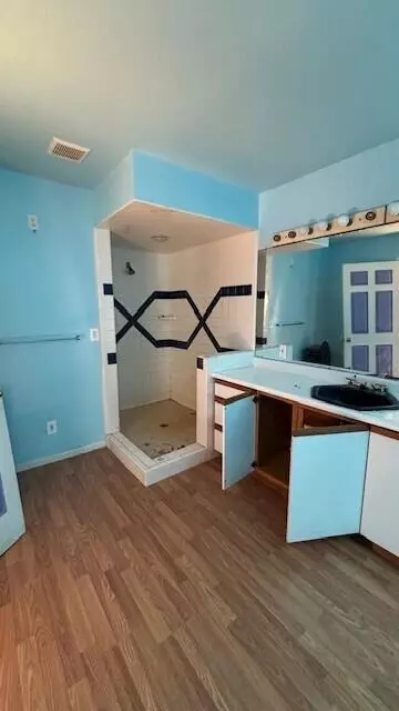 Bath - 5304 Front, Newaygo, MI 49337 photo 2 of 3