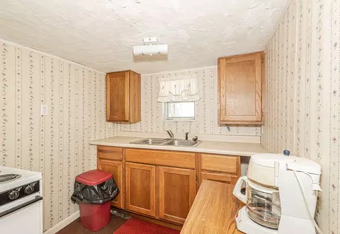 Kitchen - 241 E Rose, Coldwater, MI 49036 photo 3 of 3