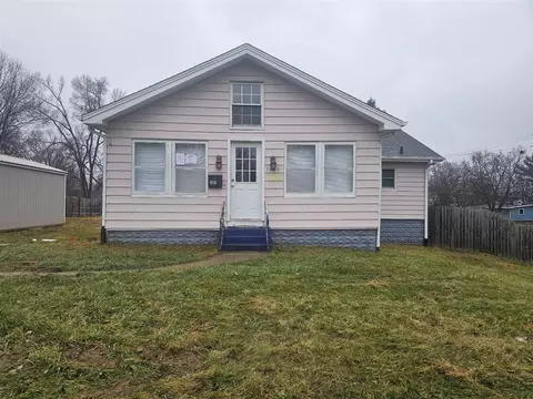 1104 Frisbie, Springfield, MI 49037
