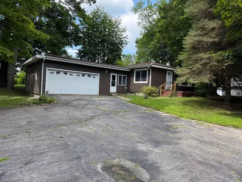 11908 N Meridian, Pleasant Lake, MI 49272